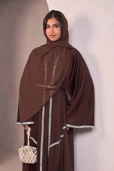 Abaya satinée à bandes en strass taupe