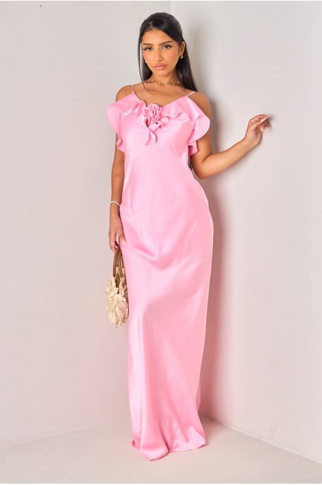 Robe longue satinée rose à empiècement fleur